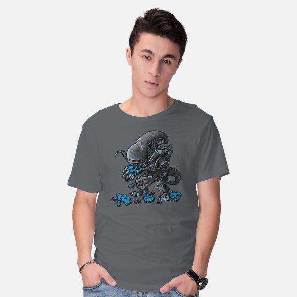 Alien Eats Alien - Image 2
